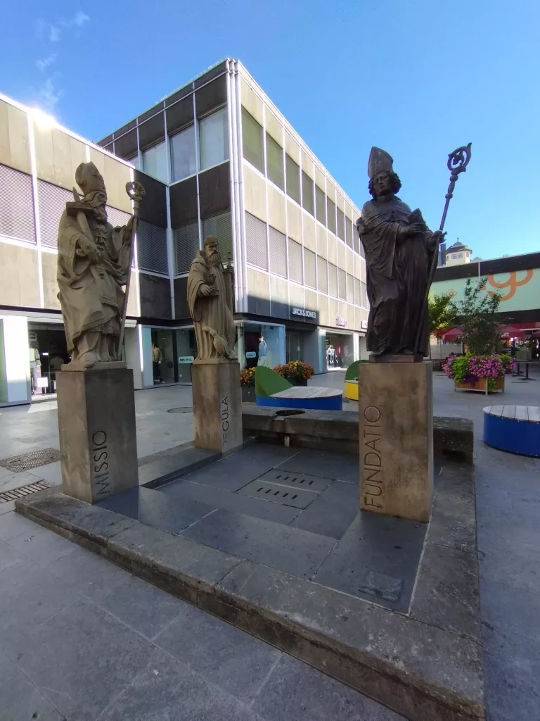 Sturmiusbrunnen "Saint Sturm's Fountain" Fulda