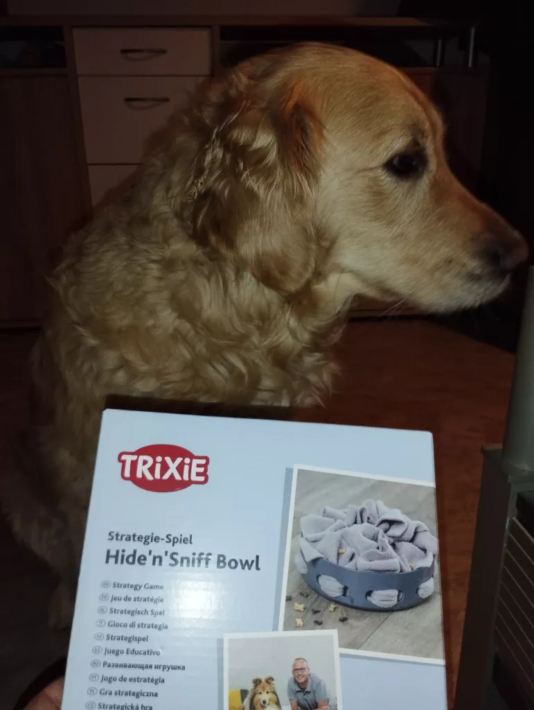 Trixie Hide’n’Sniff Bowl