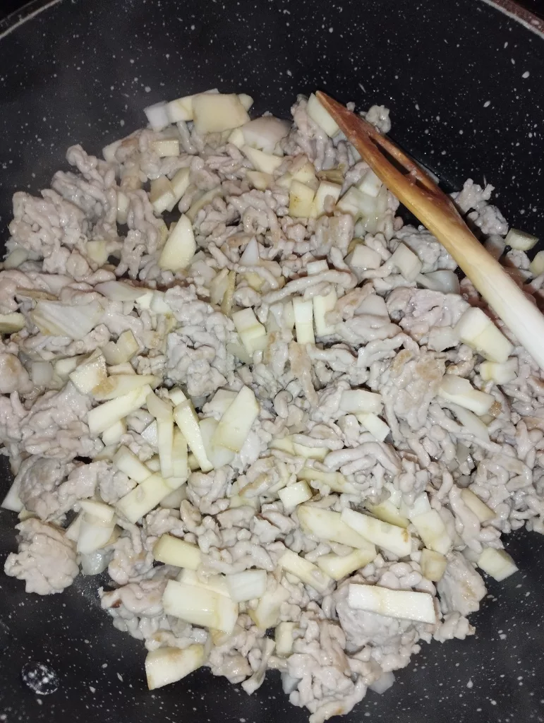 Pastinaken-Hack-Pfanne