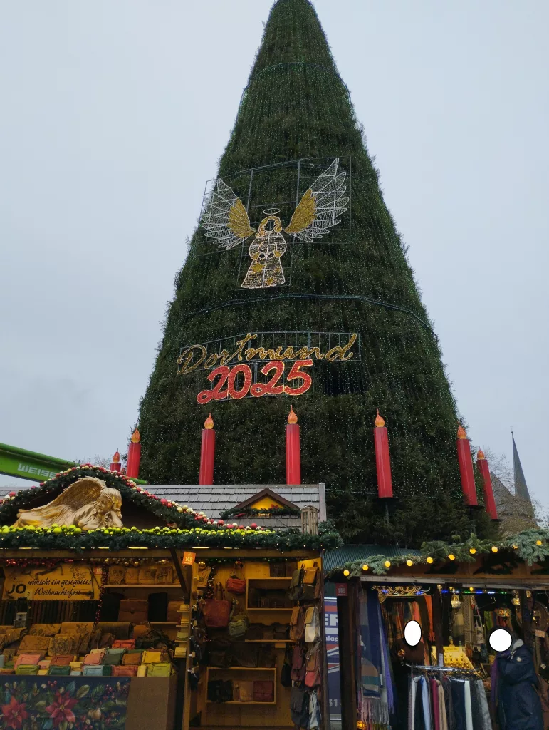 Hansaplatz Dortmund - Weihnachtspyramide