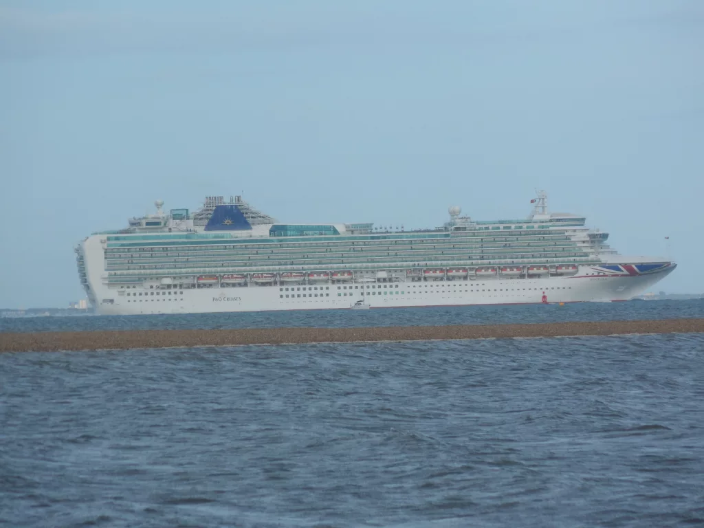 Red Arrows Air Display - Cowes Week