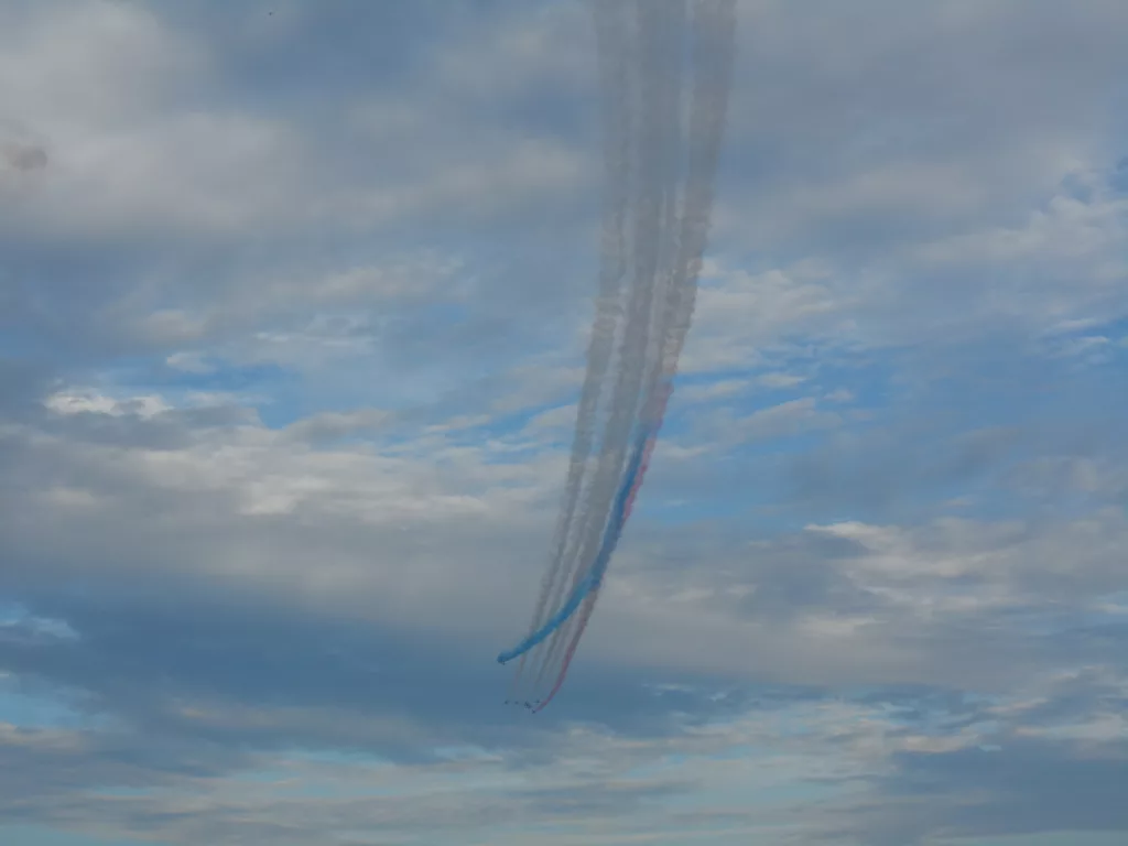 Red Arrows Air Display - Cowes Week
