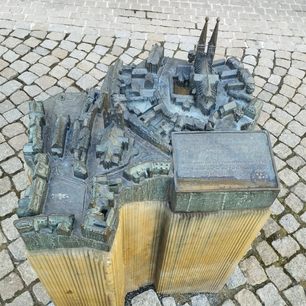 Bronze vom Stadtzentrum Halberstadt