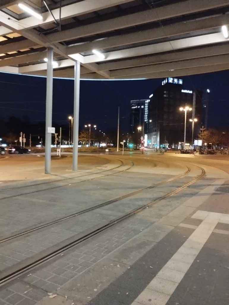 Hauptbahnhof und BraWoPark - Braunschweig