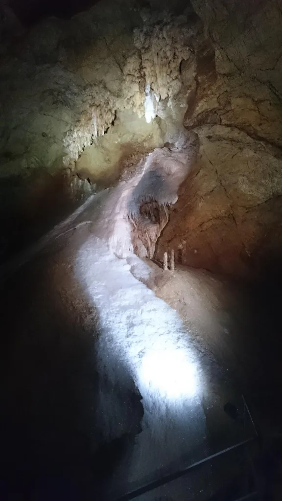 Kubacher Kristallhöhle